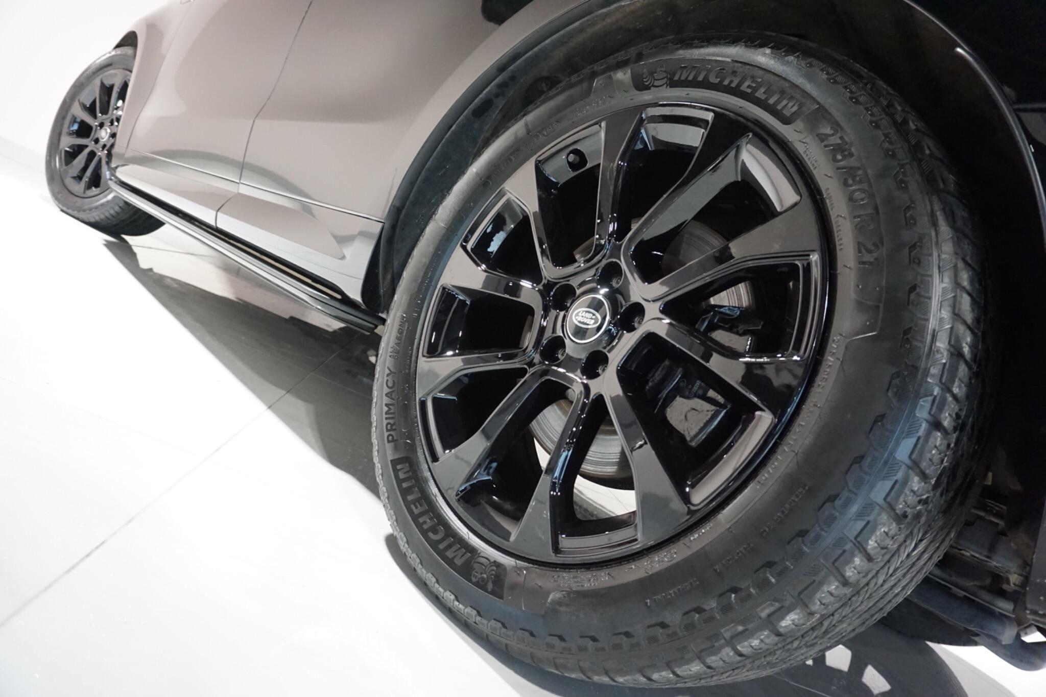 Land Rover Range Rover Sport 3.0 D300 MHEV Dynamic SE SUV 5dr Diesel Auto 4WD Euro 6 (s/s) (300 ps)